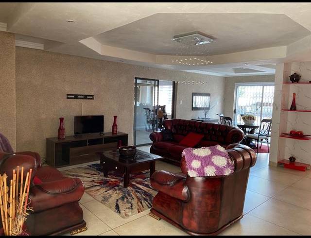 5 BEDROOM HOUSE FOR SALE IN VANDERBIJLPARK SE 6